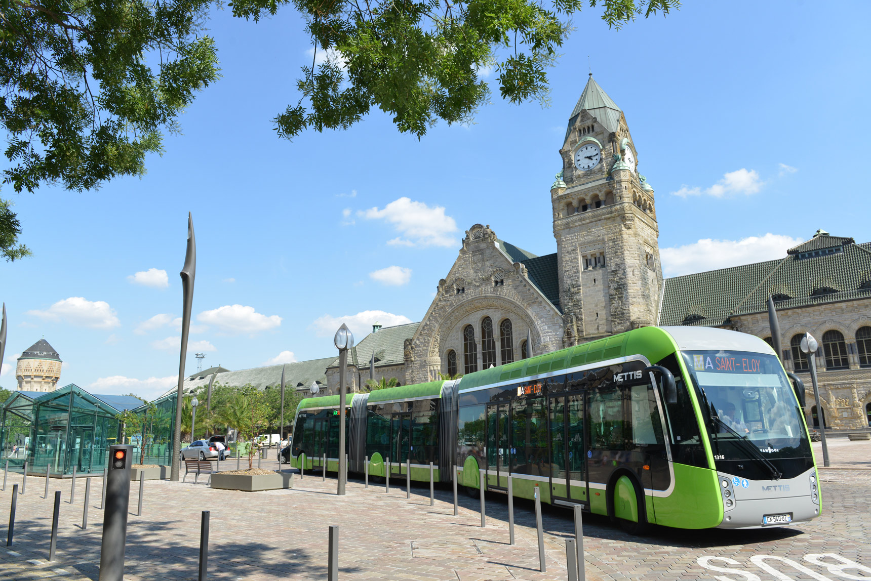 Mettis devant la Gare de Metz